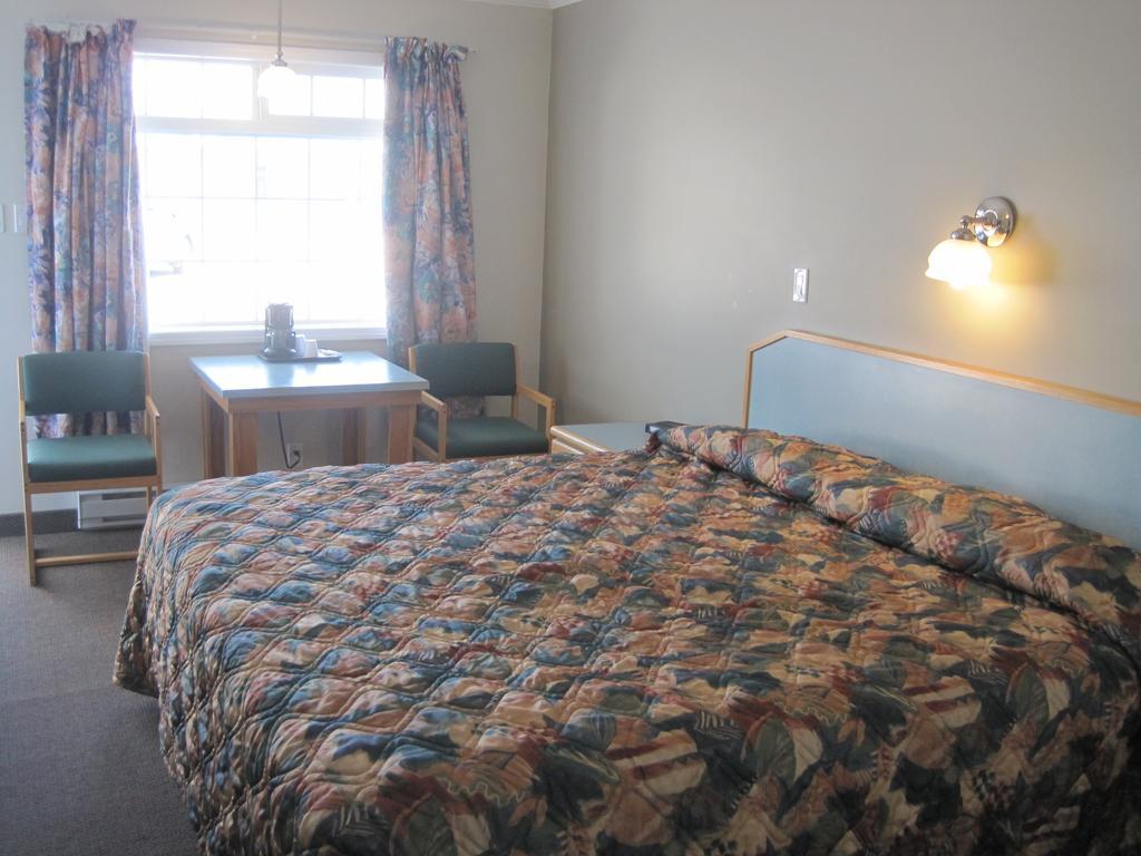 Lamplighter Motel Kamloops Eksteriør bilde