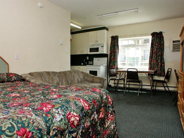 Lamplighter Motel Kamloops Eksteriør bilde